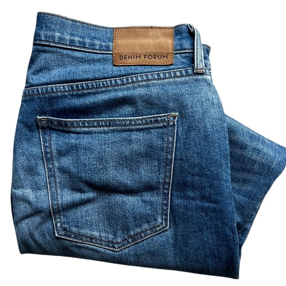 Aritzia Denim Forum The Arlo High Rise Straight Jeans Raw Hem Size 32 - Picture 3 of 14